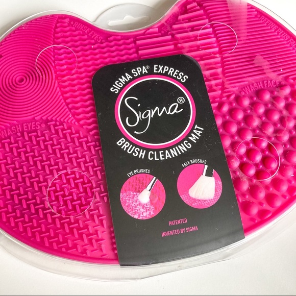 Sigma Beauty Makeup Nib Sigma Brush Cleaning Mat 3dhd Kabuki Brush Poshmark